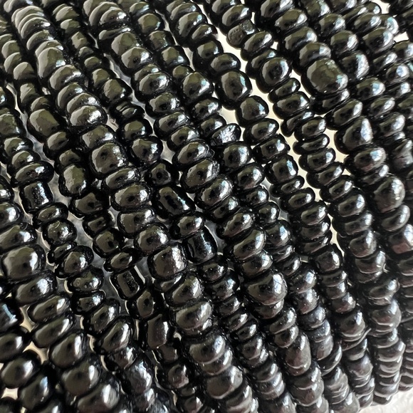 Vintage Manouk Jet Black Beaded Cuff Bracelet | 2¼″ Wide Stretch Cuff - Picture 4 of 7